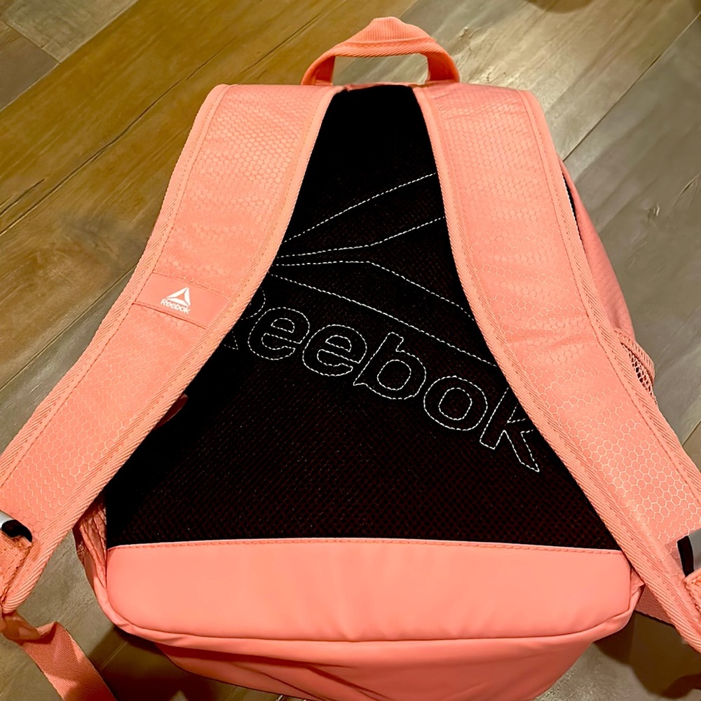 Pink Reebok backpack - Picture 2 of 5